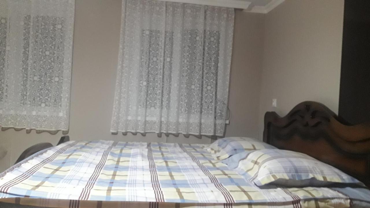Ni- Ke Hotel Tskaltubo Quarto foto